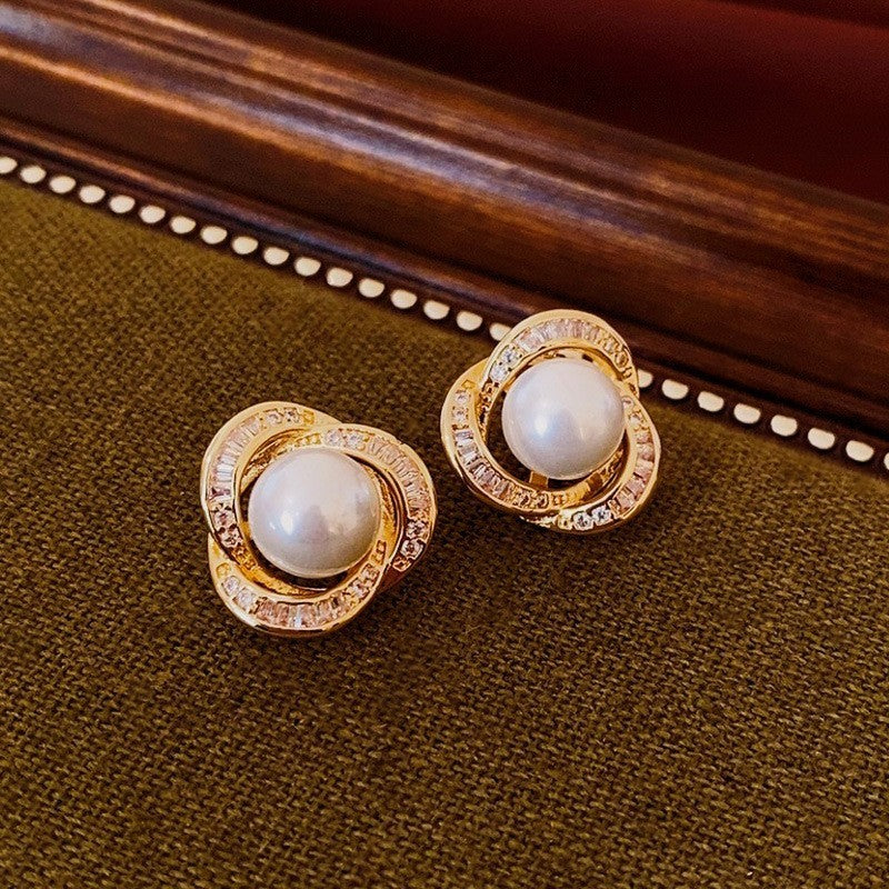 Pearl Earrings Retro Exquisite Simple Fashion All-match High Sense