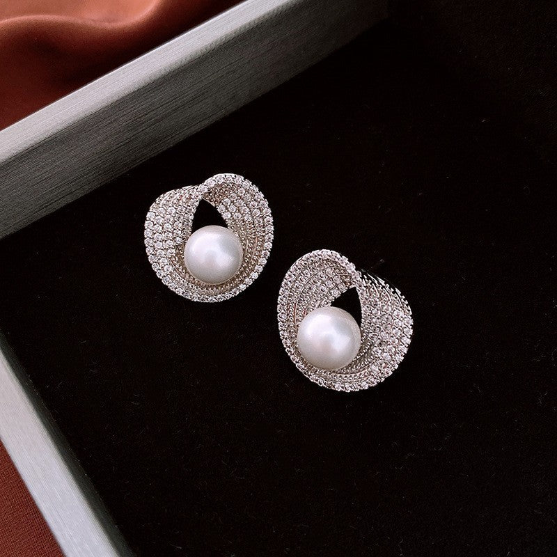 Pearl Earrings Retro Exquisite Simple Fashion All-match High Sense