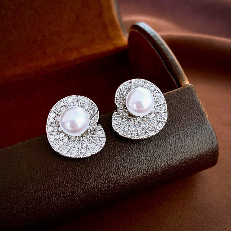 Pearl Earrings Retro Exquisite Simple Fashion All-match High Sense